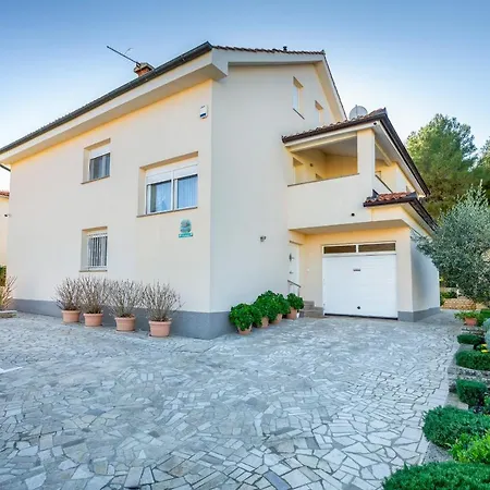 Hortensia Apartment *